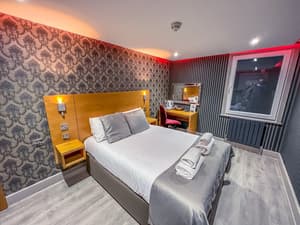 thumbnail: Room