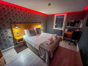 thumbnail: Room