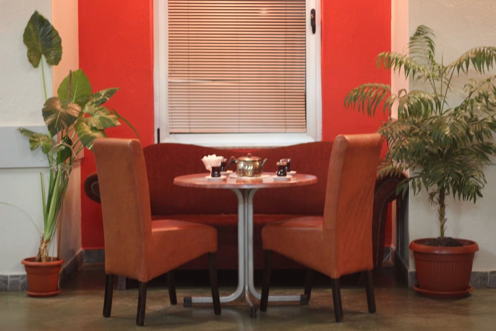Coffee shop