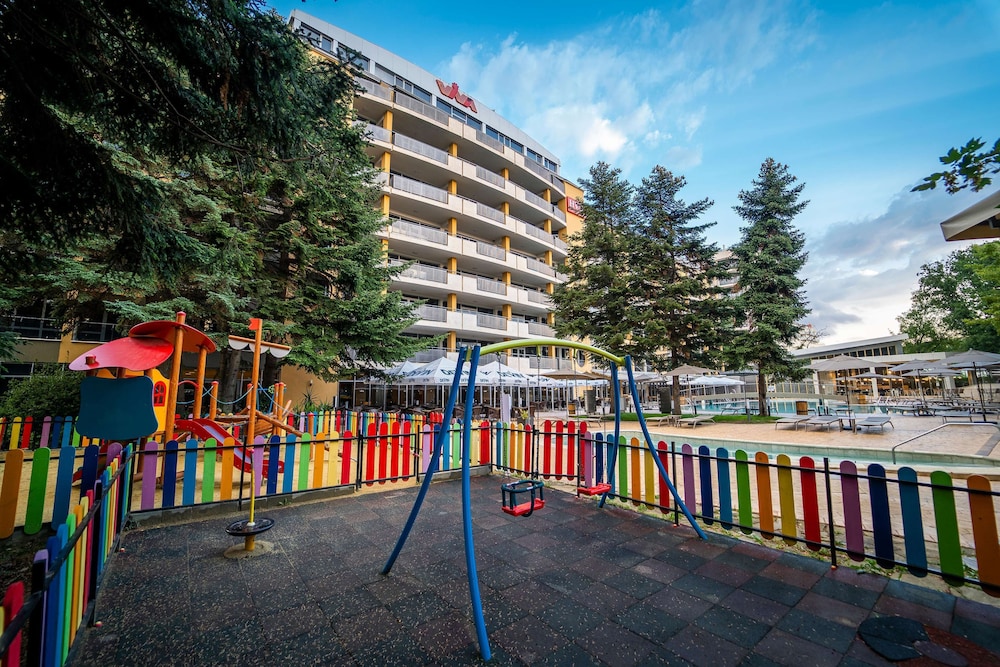 Children's play area - outdoor
