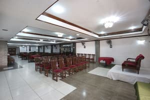 thumbnail: Restaurant-cafeteria