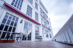 thumbnail: Exterior