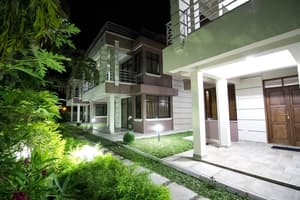 thumbnail: Exterior