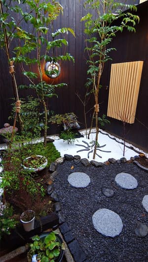 thumbnail: Interior detail