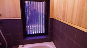 thumbnail: Interior entrance