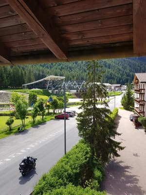 thumbnail: General view