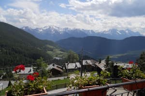 thumbnail: General view