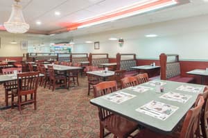 thumbnail: Restaurant
