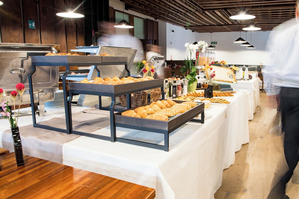 Restaurant-cafeteria