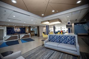thumbnail: Lobby sitting area