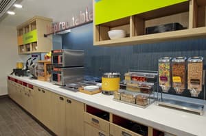 thumbnail: Breakfast area
