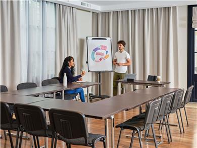 On-Site,Business/Events,Meeting Room,Miscellaneous