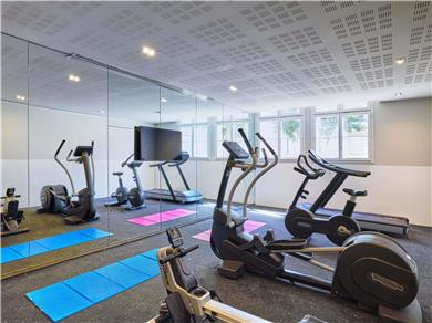 On-Site,Property Amenity,Miscellaneous,Recreation,Fitness Center