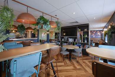 Dining,Dining Area,Restaurant,On-Site