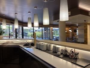 thumbnail: Bar (on property)