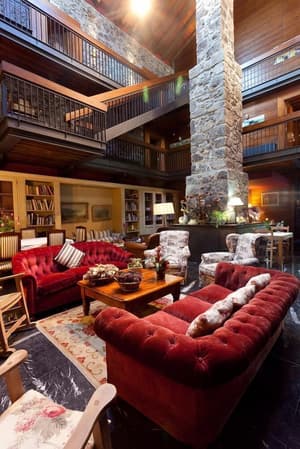 thumbnail: Interior
