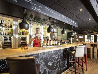 On-Site,Bar/Lounge