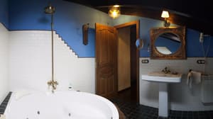 thumbnail: Jetted tub