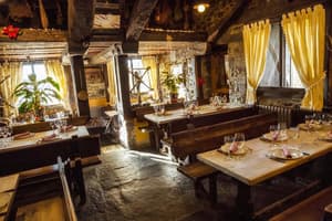 thumbnail: Restaurant