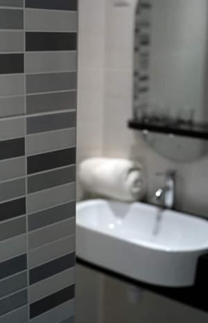 thumbnail: Bathroom sink