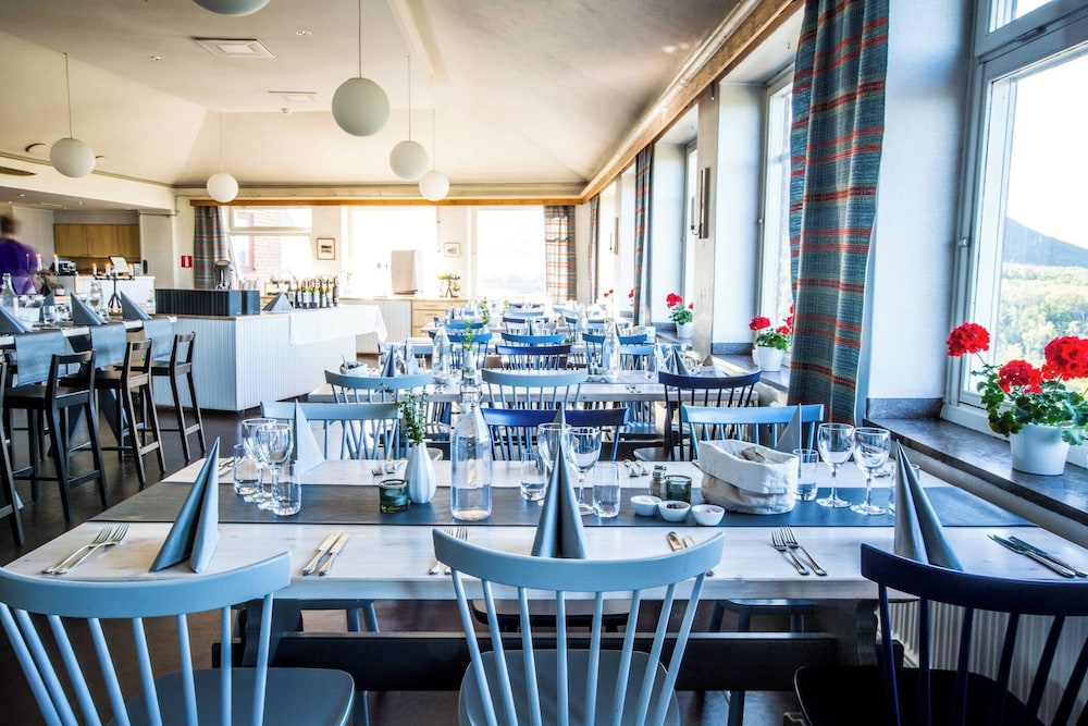 Restaurant-cafeteria