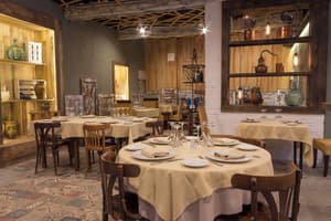 thumbnail: Restaurant