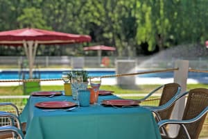 thumbnail: Poolside bar