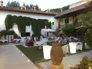 thumbnail: Courtyard
