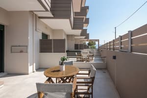 thumbnail: Terrace/patio