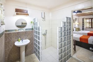 thumbnail: Bathroom