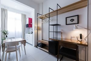 thumbnail: In-room business center