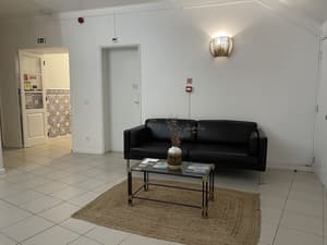 thumbnail: Reception