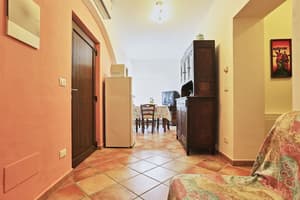 thumbnail: Interior detail
