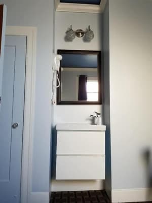thumbnail: Interior