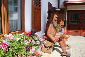 thumbnail: Property entrance