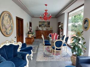 thumbnail: Interior