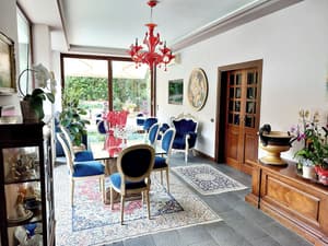 thumbnail: Interior