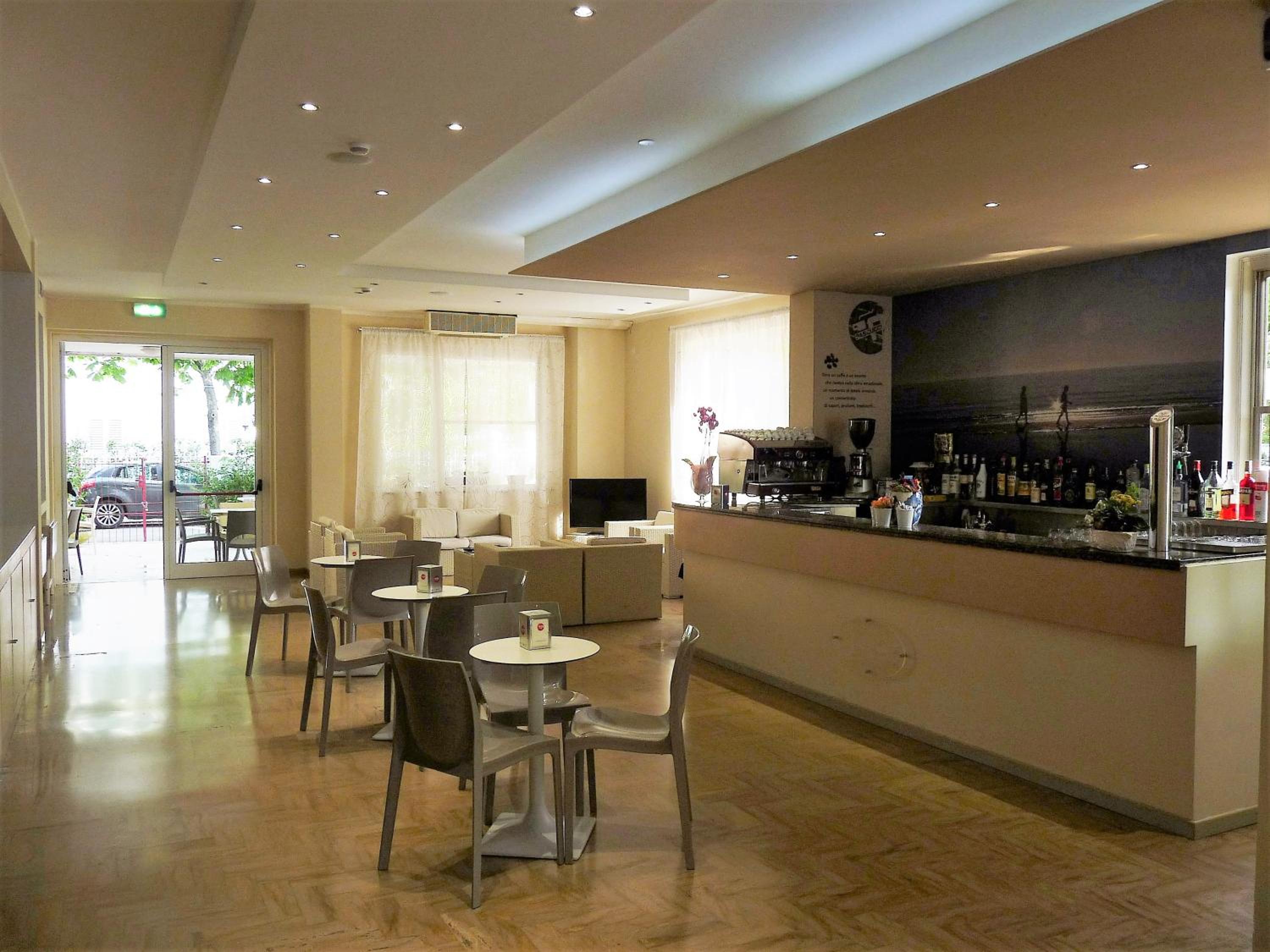Restaurant-cafeteria