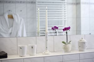 thumbnail: Bathroom shower