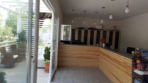 thumbnail: Reception