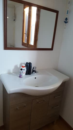 thumbnail: Bathroom sink