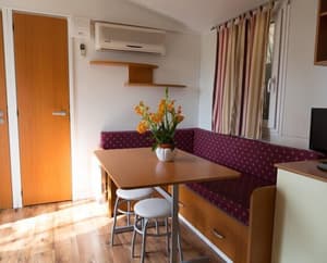thumbnail: In-room dining