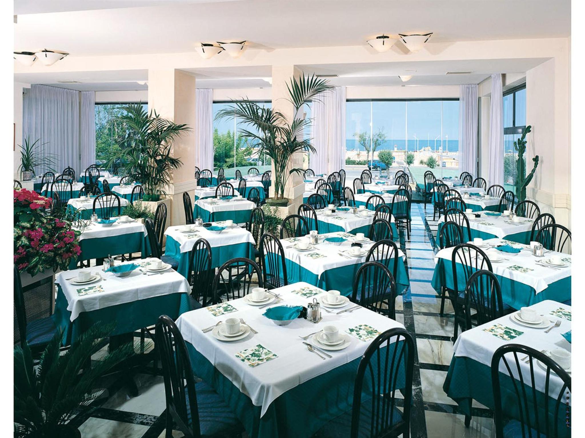 Restaurant-cafeteria