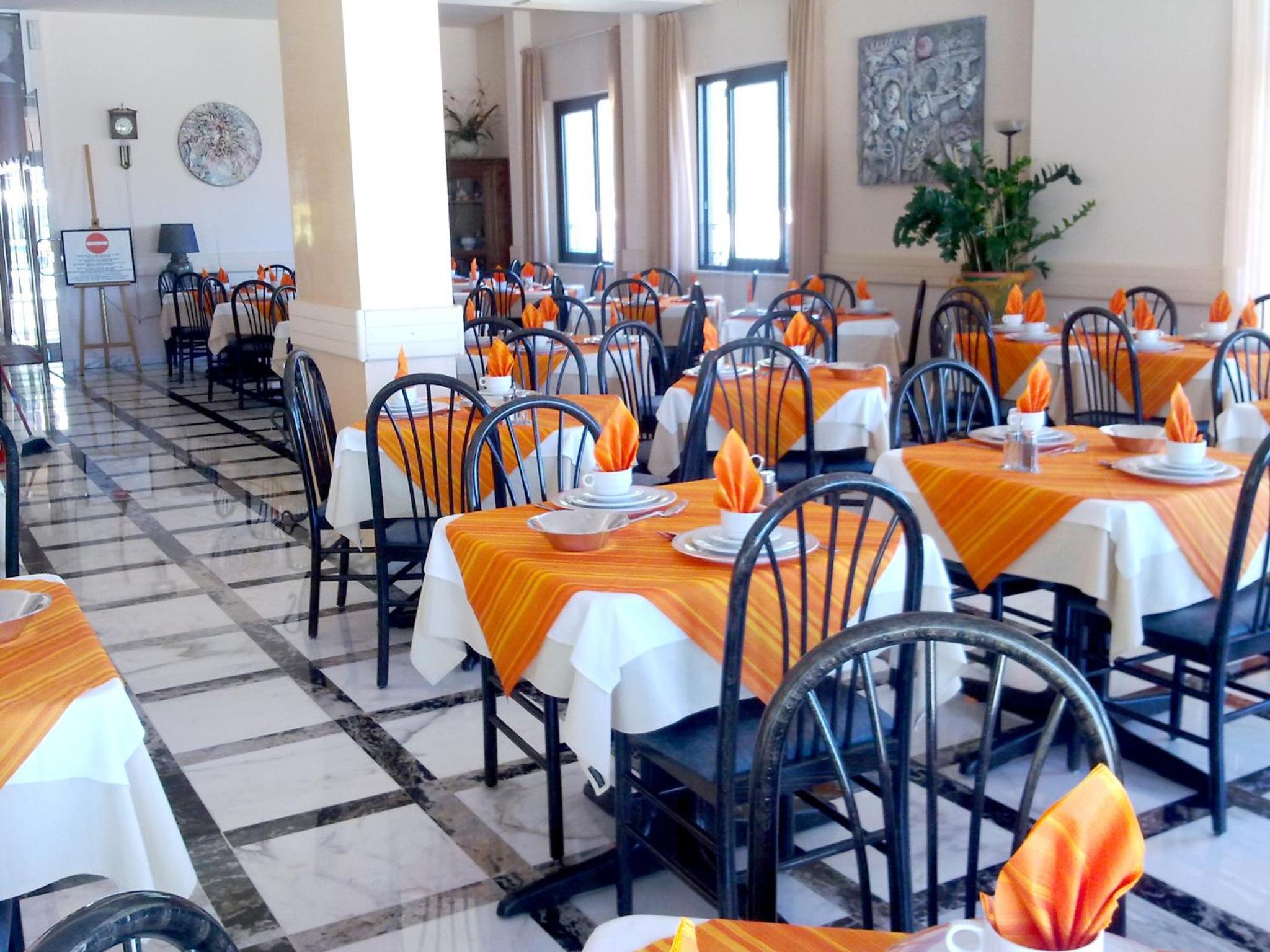 Restaurant-cafeteria