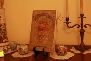 thumbnail: Interior detail