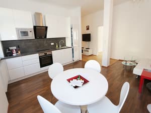 thumbnail: In-room dining