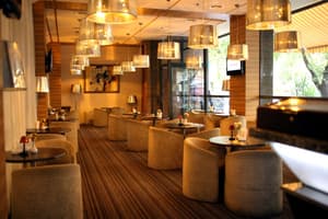 thumbnail: Bar (on property)