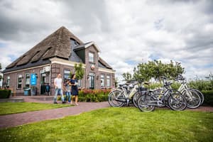 thumbnail: Bicycling