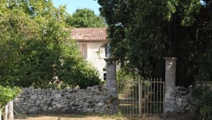 thumbnail: Exterior
