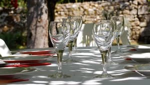 thumbnail: Outdoor dining